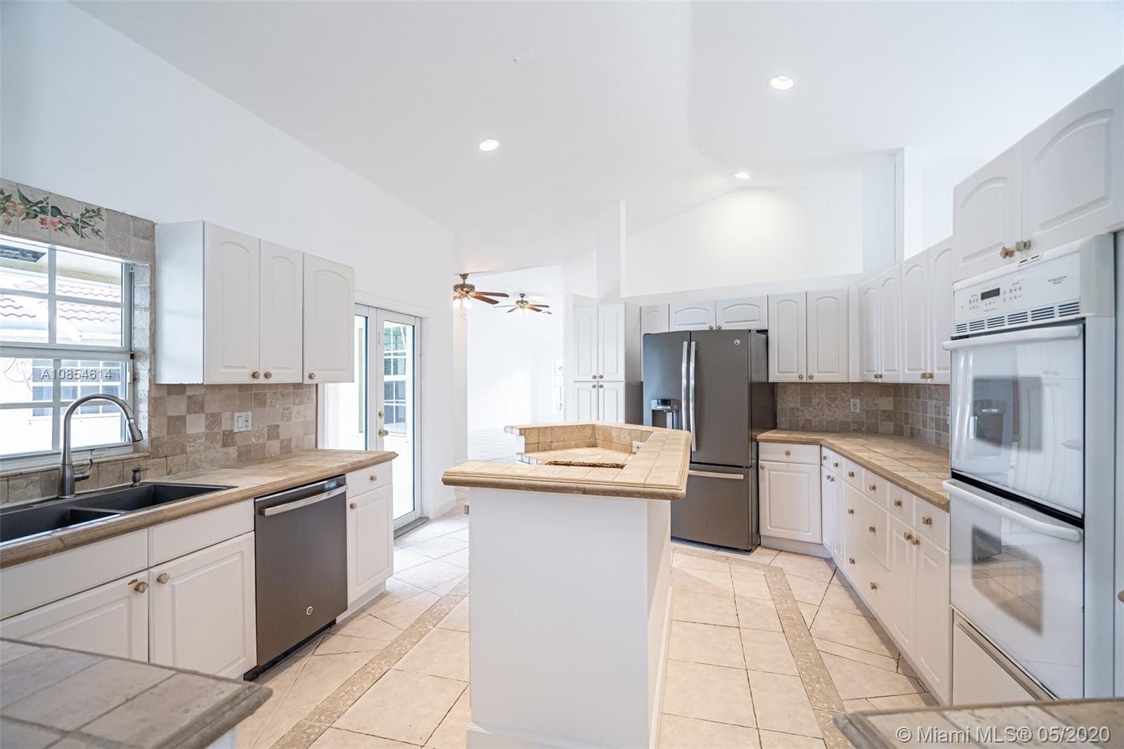 22845 Greenview Terrace Boca Raton, FL 33433 - Photo 16 of 39