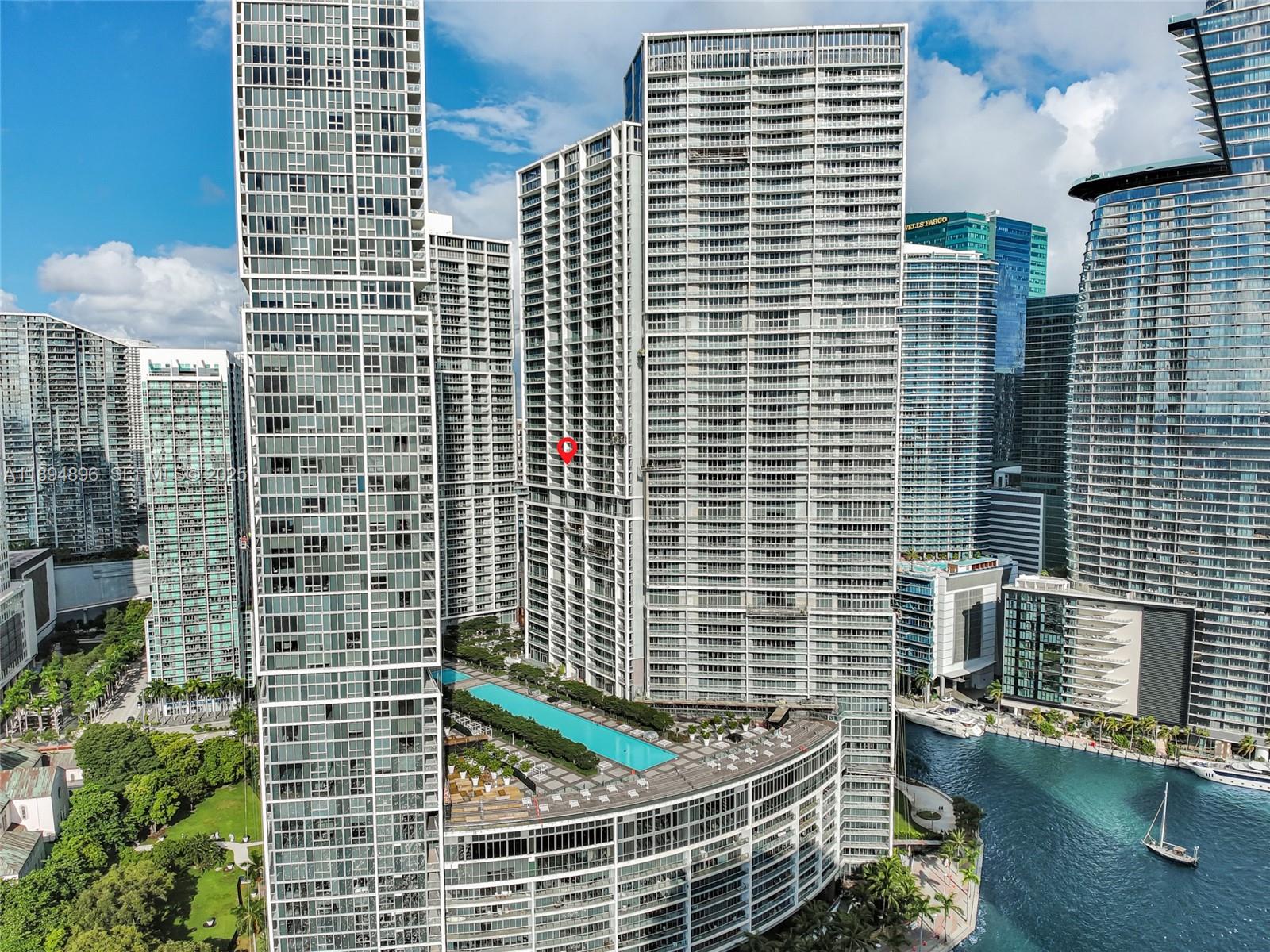 475 Brickell Avenue, Unit 3111 Miami, FL 33131 - Photo 19 of 24 a view of shower