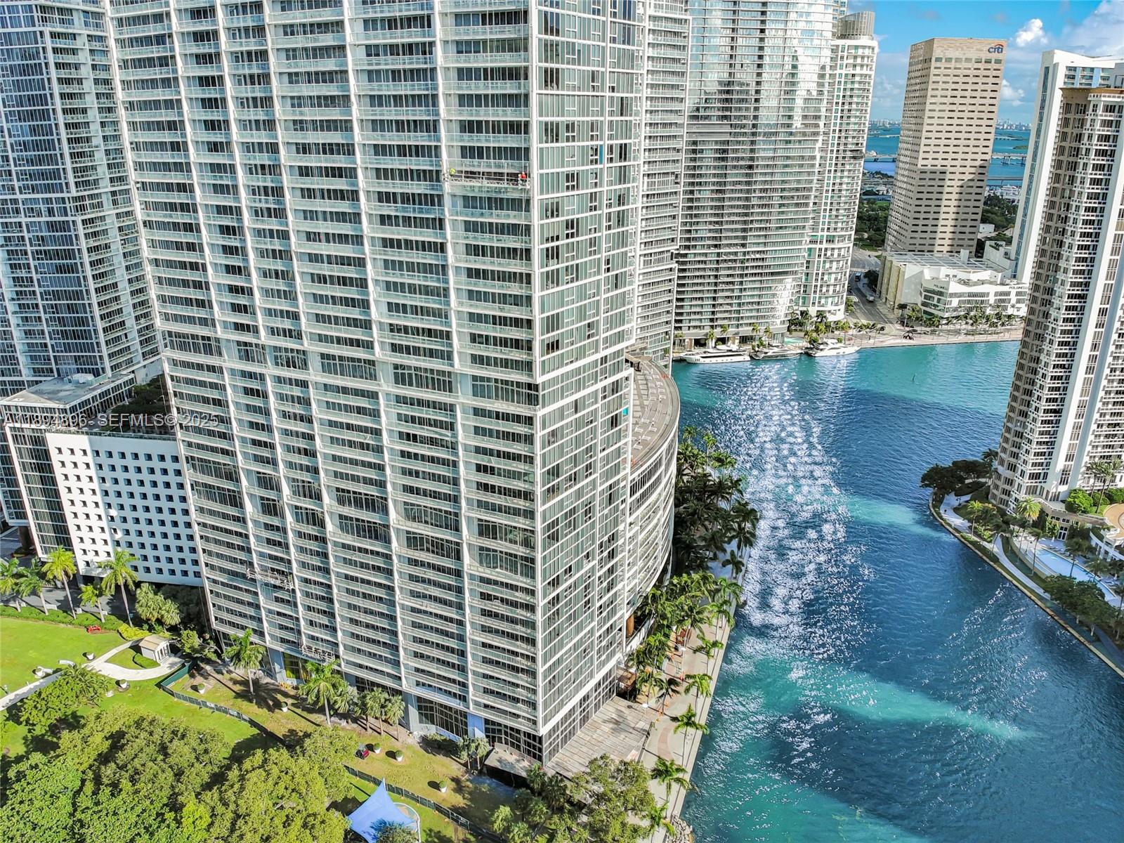 475 Brickell Avenue, Unit 3111 Miami, FL 33131 - Photo 22 of 24