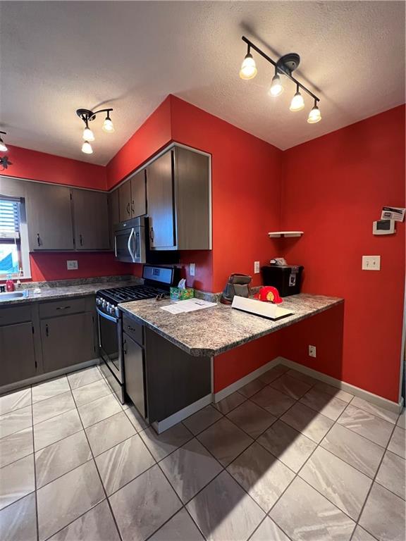 305 Ramsay Court Mount Pleasant, PA 15666 - Photo 12 of 31 Gallery Image 12