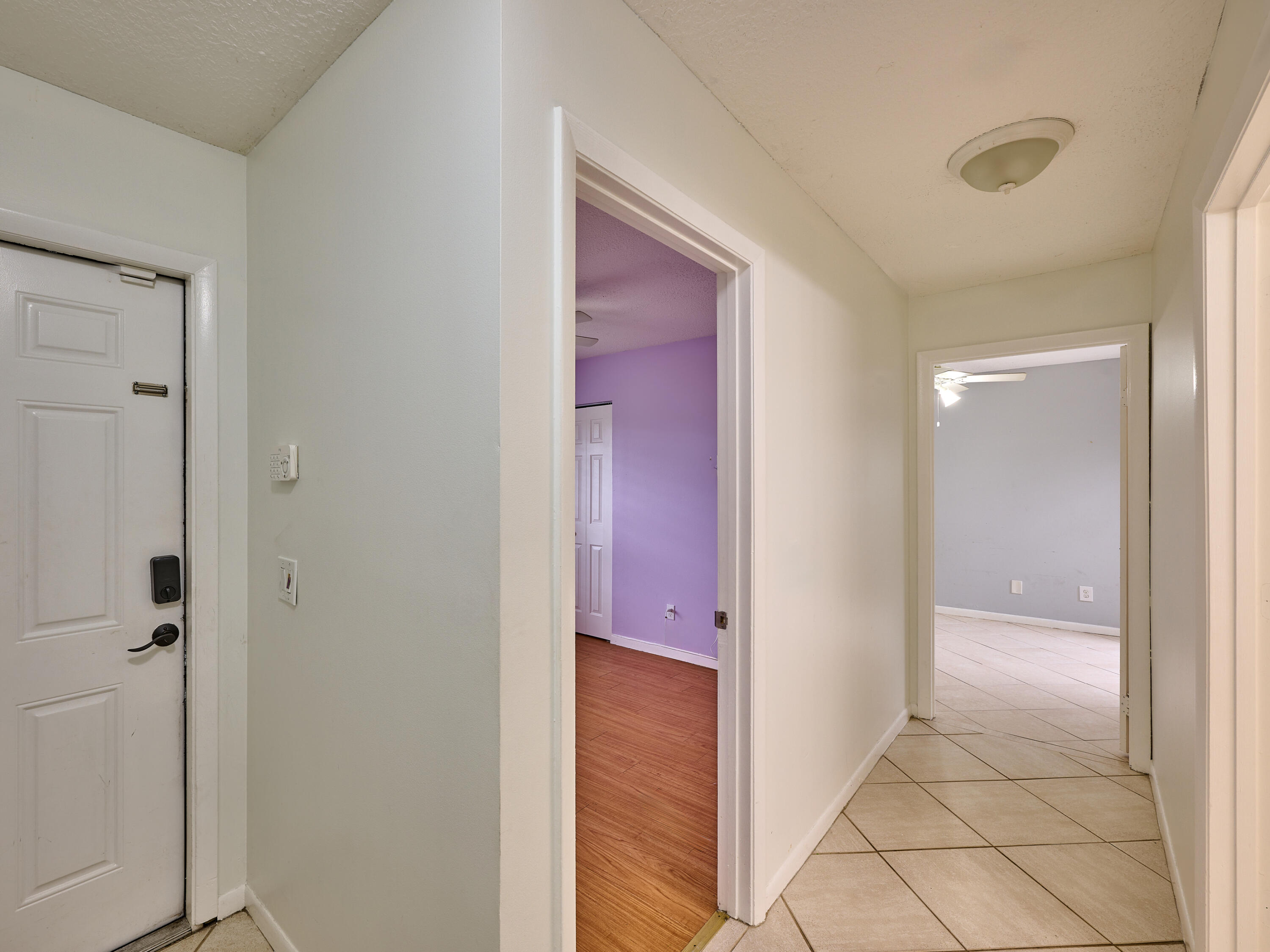 151 Meadows Drive Boynton Beach, FL 33436 - Photo 17 of 25 Hallway