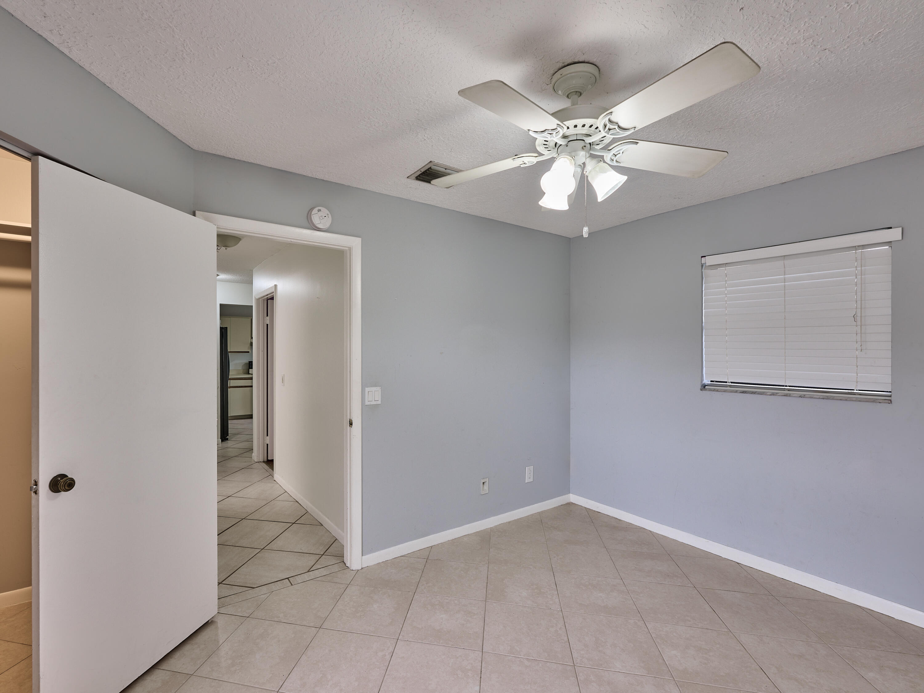 151 Meadows Drive Boynton Beach, FL 33436 - Photo 18 of 25 2nd bedroom