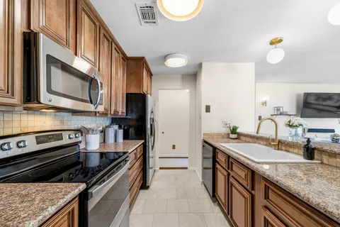 $330,000 | 42 Lyrebird Drive, The Woodlands, TX 77380
