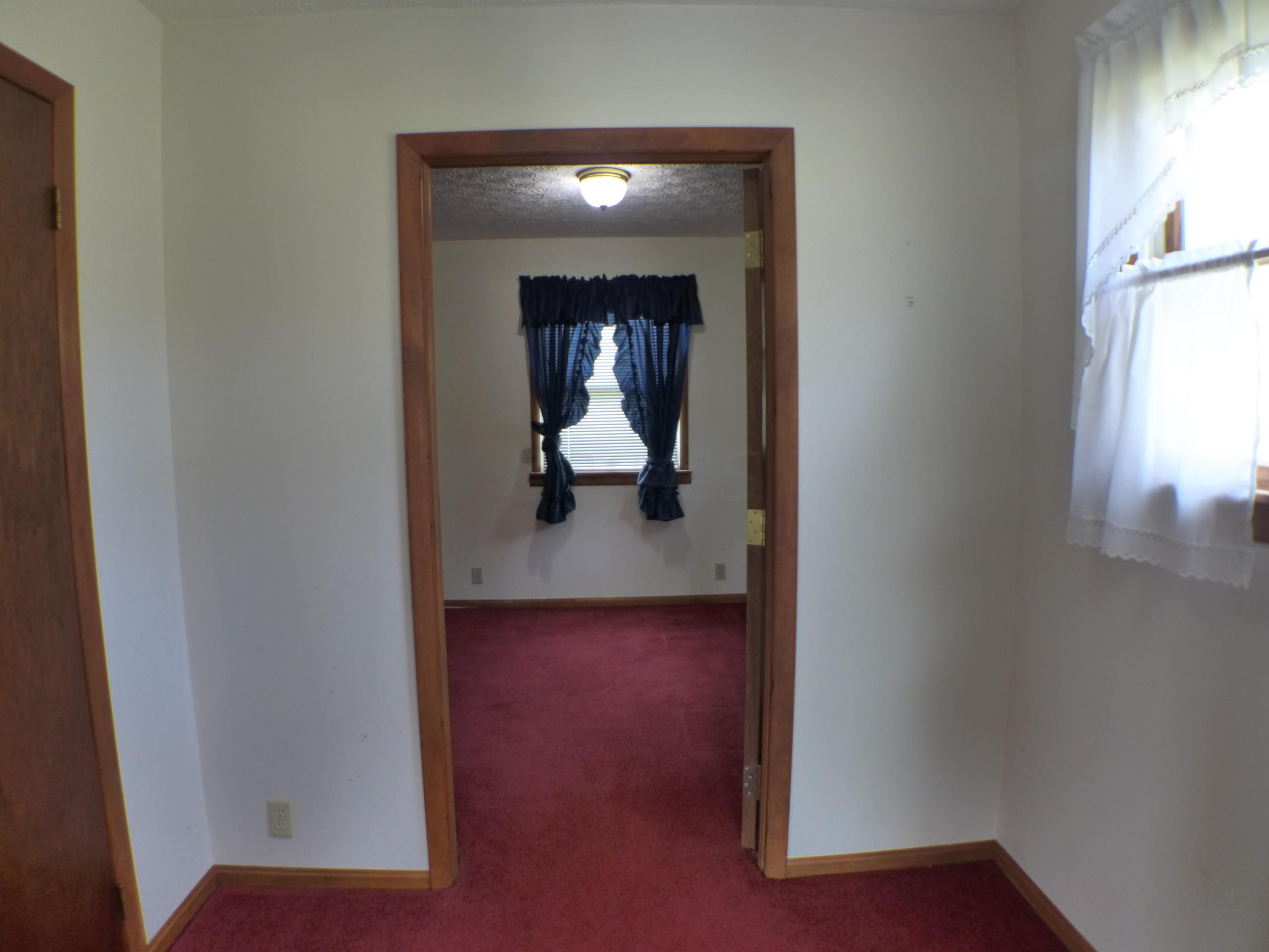 28790 Lake Logan Road Logan, OH 43138 - Photo 22 of 44