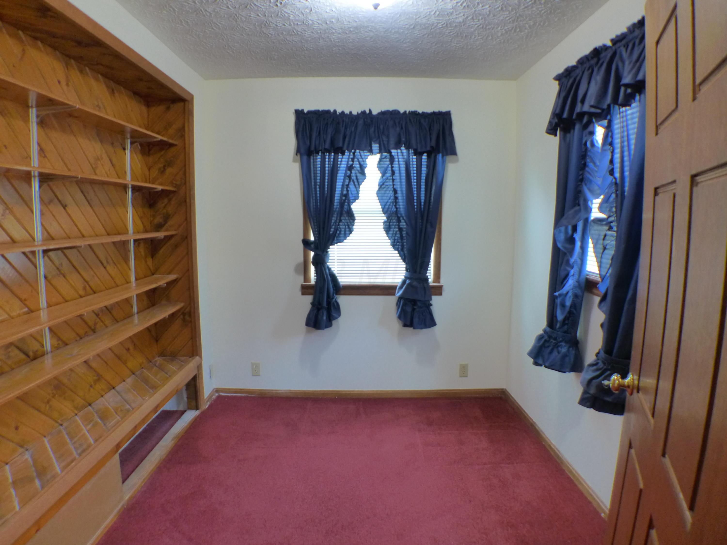 28790 Lake Logan Road Logan, OH 43138 - Photo 23 of 44