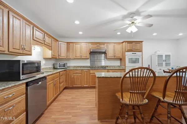 $369,999 | 7209 Hunsucker Road, Norton, VA 24273
