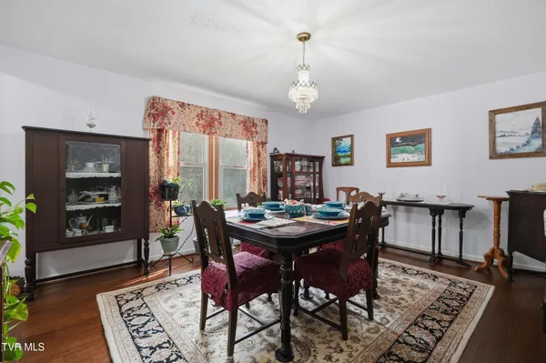 $369,999 | 7209 Hunsucker Road, Norton, VA 24273