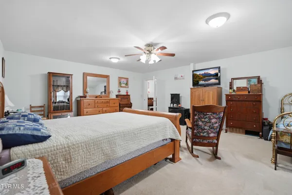 $369,999 | 7209 Hunsucker Road, Norton, VA 24273