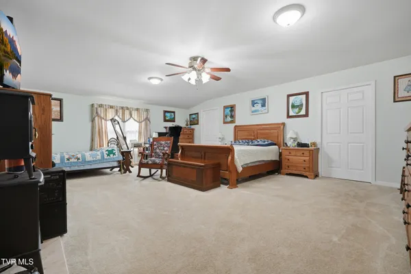 $369,999 | 7209 Hunsucker Road, Norton, VA 24273