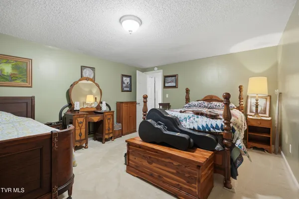 $369,999 | 7209 Hunsucker Road, Norton, VA 24273