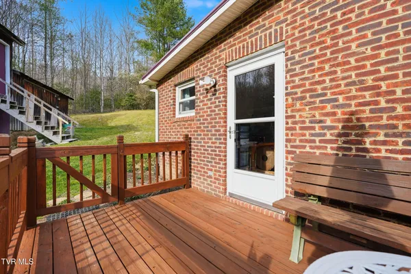 $369,999 | 7209 Hunsucker Road, Norton, VA 24273