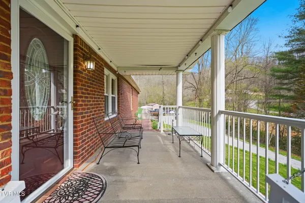 $369,999 | 7209 Hunsucker Road, Norton, VA 24273