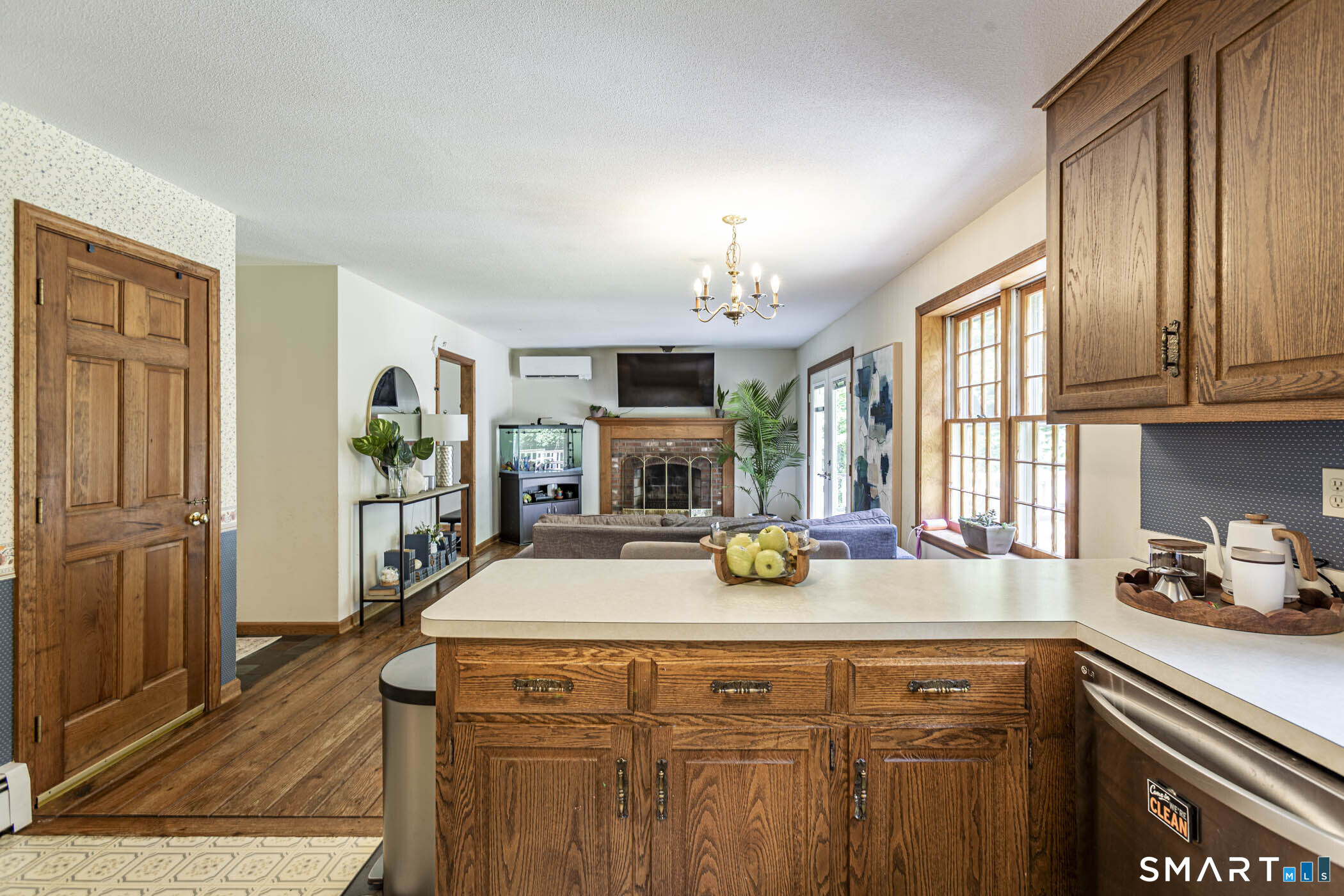 27 West Street Hebron, CT 06248 - Photo 12 of 30
