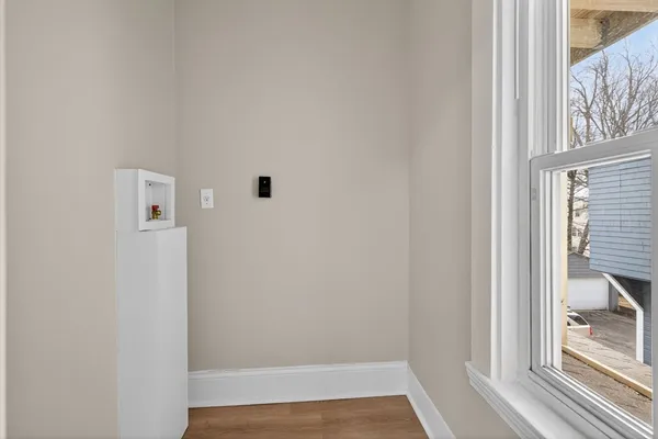 $2,850 | 91 Francis Street, Unit 2, Everett, MA 02149