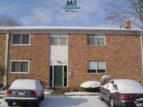 29678 Hoover Road Warren, MI 48093 - Photo 2 of 10 136275-1.JPG