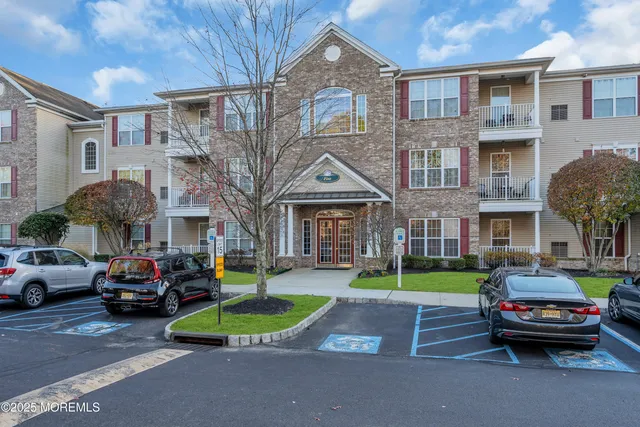 $2,000 | 516 Sophee Lane, Lakewood, NJ 08701