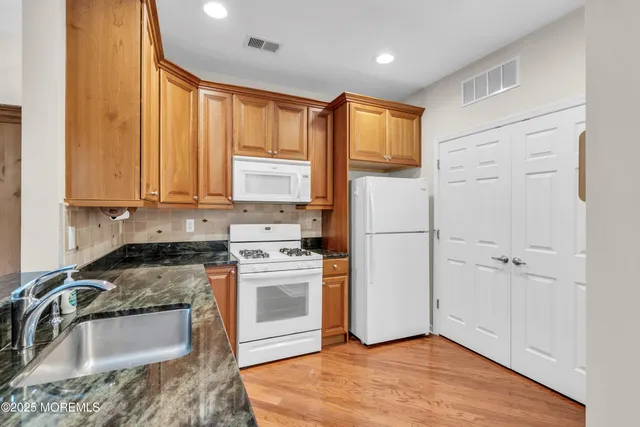 $2,000 | 516 Sophee Lane, Lakewood, NJ 08701