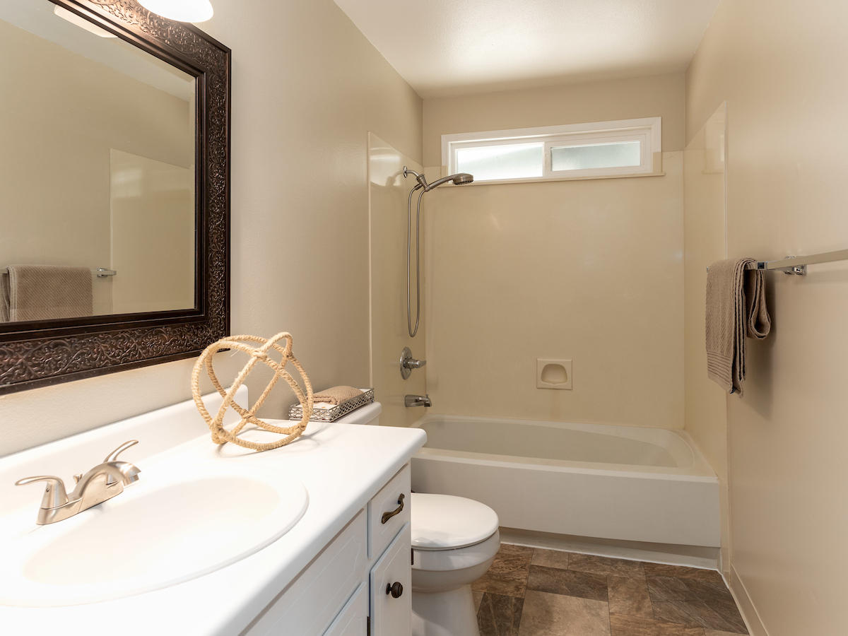 2760 Merriman Road Medford, OR 97501 - Photo 12 of 23 12