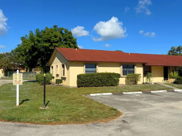 $2,000 | 440 Glenwood Drive, West Palm Beach, FL 33415