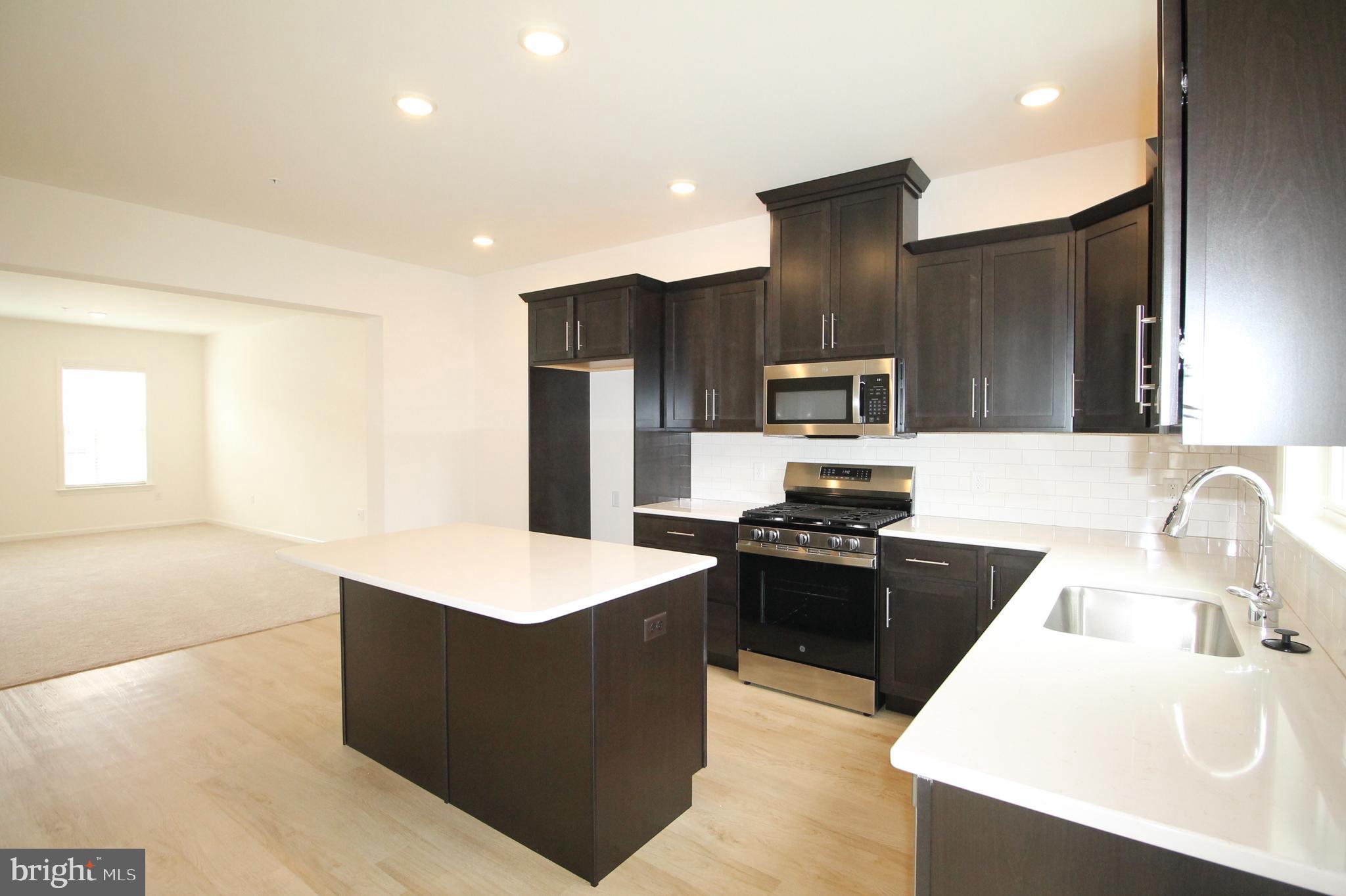 2445 Spring Water Circle Lancaster, PA 17601 - Photo 6 of 22 Kitchen