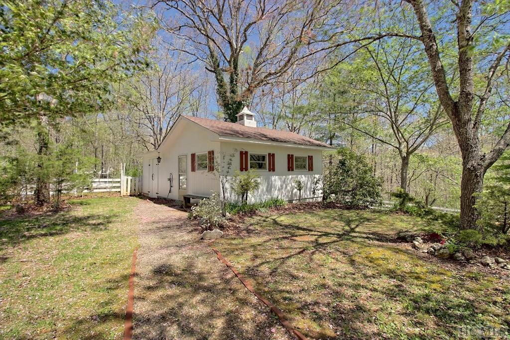 70 Summit Road Otto, NC 28763 - Photo 23 of 36 Gallery Image 23