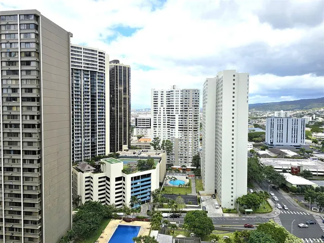 $2,000 | 55 South Kukui Street, Unit D2211, Honolulu, HI 96817