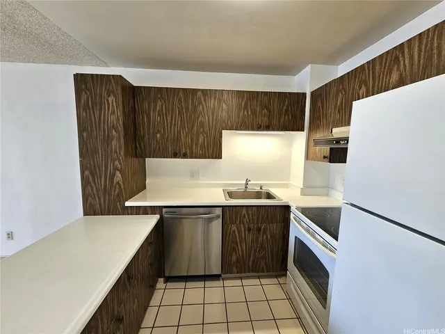 $2,000 | 55 South Kukui Street, Unit D2211, Honolulu, HI 96817