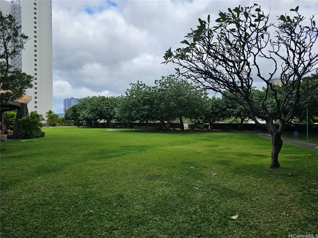 $2,000 | 55 South Kukui Street, Unit D2211, Honolulu, HI 96817