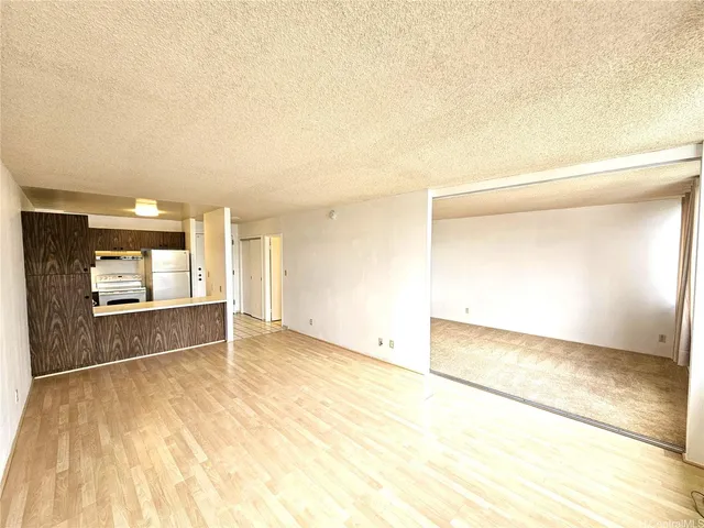 $2,000 | 55 South Kukui Street, Unit D2211, Honolulu, HI 96817