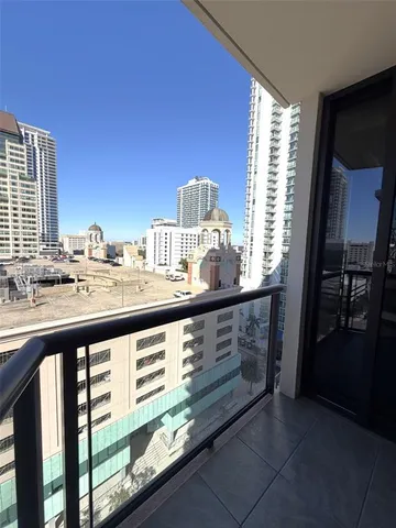 $5,800 | 1 Beach Drive Southeast, Unit 1310, St. Petersburg, FL 33701