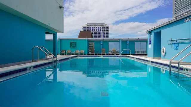 $5,800 | 1 Beach Drive Southeast, Unit 1310, St. Petersburg, FL 33701