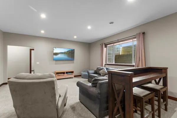 $899,900 | 3010 Tamarack Place South, Cambridge, MN 55008