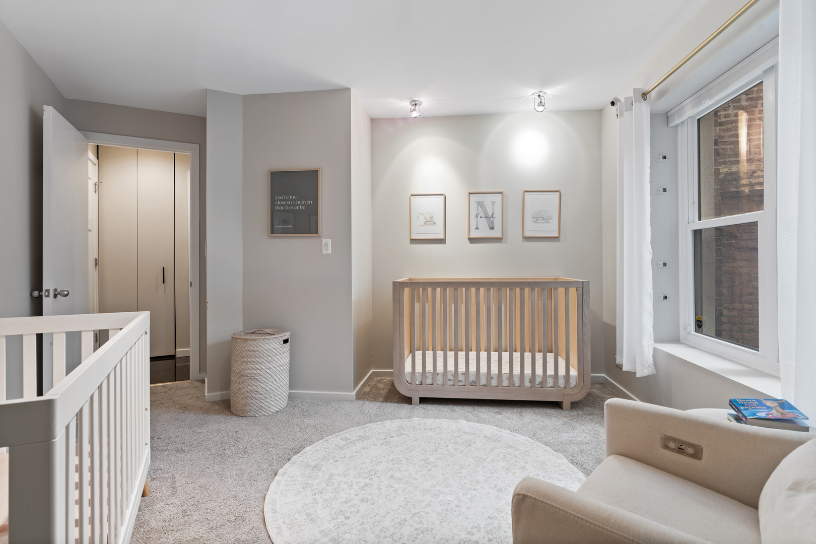 2828 North Talman Avenue, Unit R Chicago, IL 60618 - Photo 15 of 31 a view of a room with furniture and windows