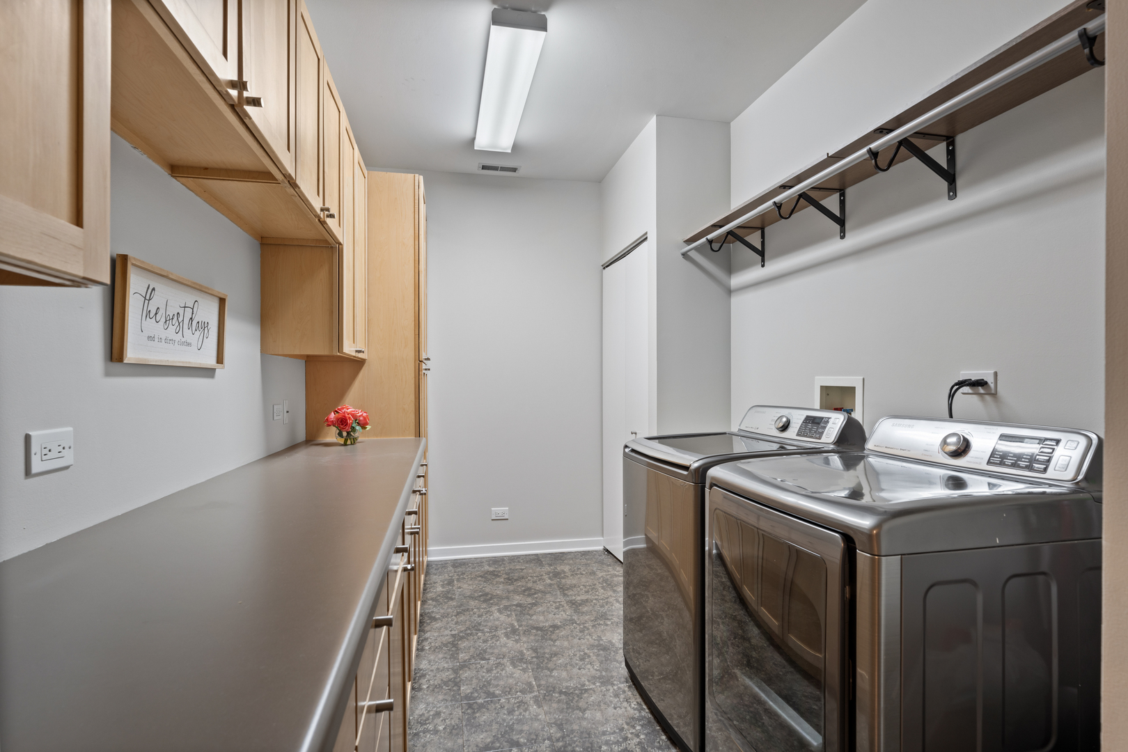 2828 North Talman Avenue, Unit R Chicago, IL 60618 - Photo 24 of 31 a utility room with dryer and washer