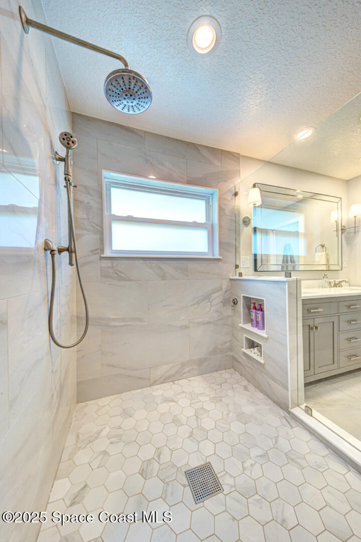 3950 Postridge Trail Melbourne, FL 32934 - Photo 29 of 63 Master Bathroom Shower