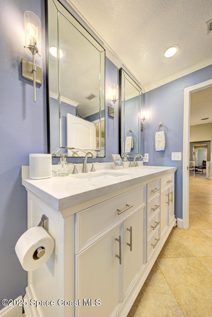 3950 Postridge Trail Melbourne, FL 32934 - Photo 42 of 63 Second Bathroom View 2