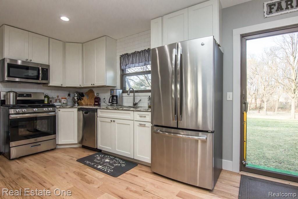 1211 Reid Road Grand Blanc, MI 48439 - Photo 10 of 32 IMG_1815.jpg
