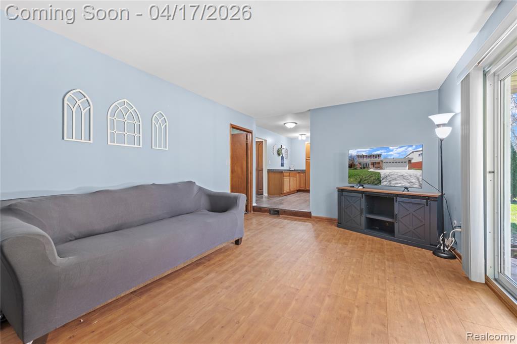 19534 Coachwood Road Riverview, MI 48193 - Photo 21 of 47