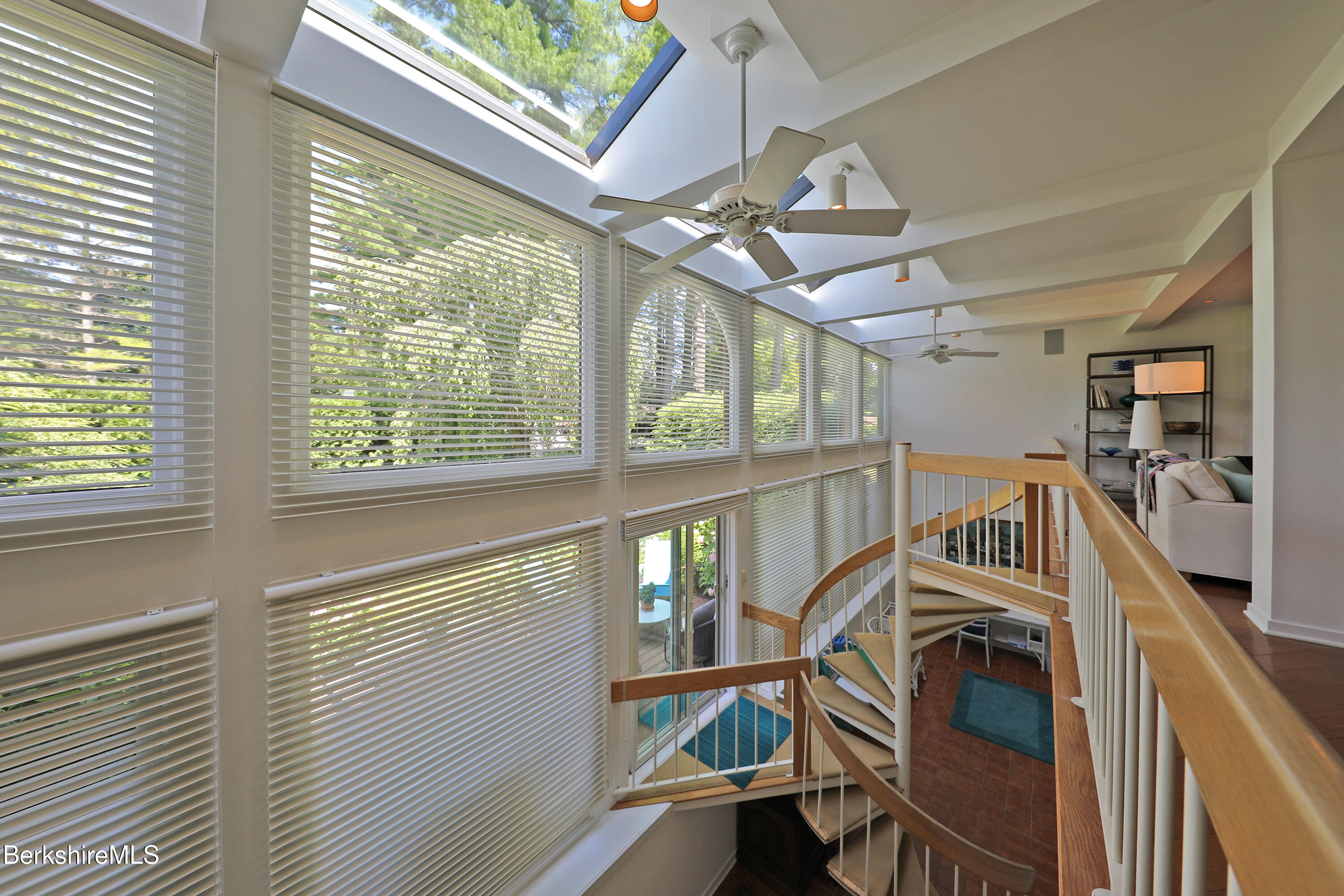 19 Hawthorne Road, Unit CB B1 Stockbridge, MA 01262 - Photo 25 of 58 Loft to sunroom