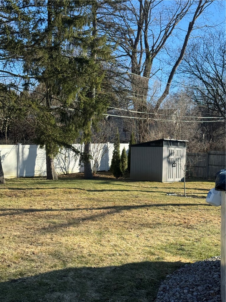 548 Pinnacle Road Henrietta, NY 14623 - Photo 14 of 41