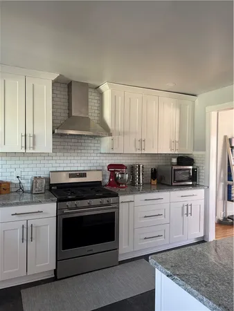 $2,800 | 548 Pinnacle Road, Henrietta, NY 14623