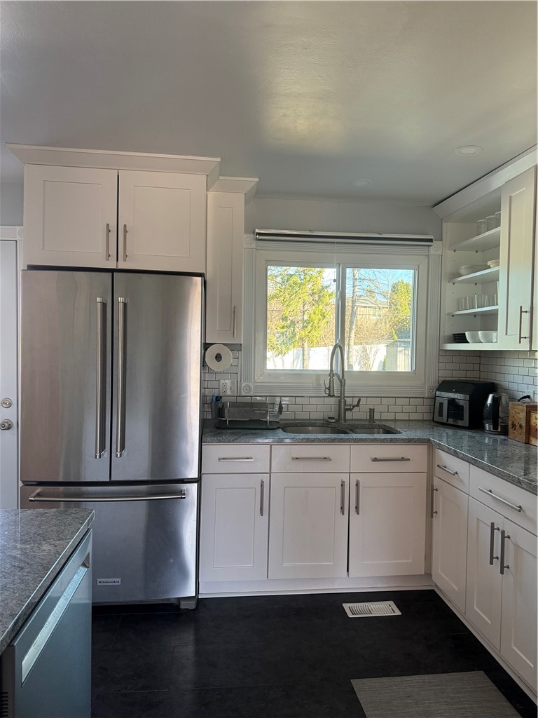 548 Pinnacle Road Henrietta, NY 14623 - Photo 18 of 41