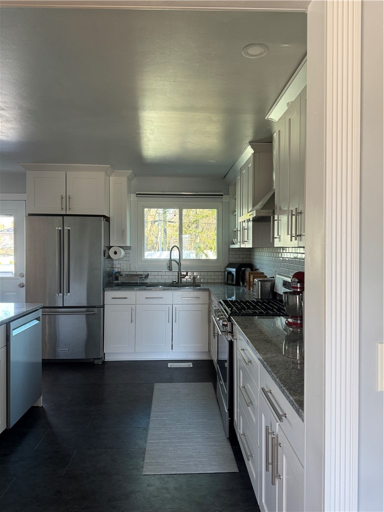 548 Pinnacle Road Henrietta, NY 14623 - Photo 20 of 41