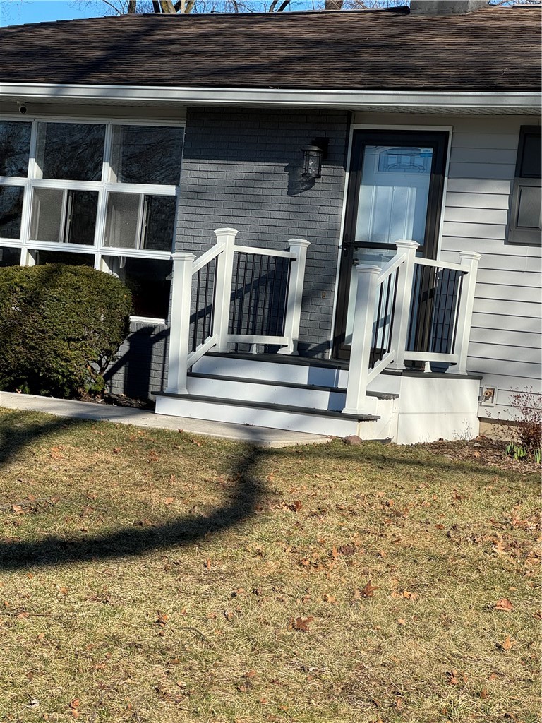 548 Pinnacle Road Henrietta, NY 14623 - Photo 3 of 41