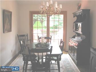 121 Oakmont Road Mount Laurel, NJ 08054 - Photo 9 of 12 Gallery Image 9