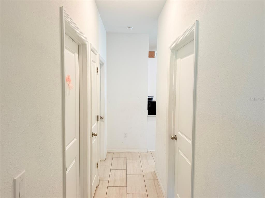 11244 Linden Depot Road San Antonio, FL 33576 - Photo 23 of 41 a view of a bathroom with a shower