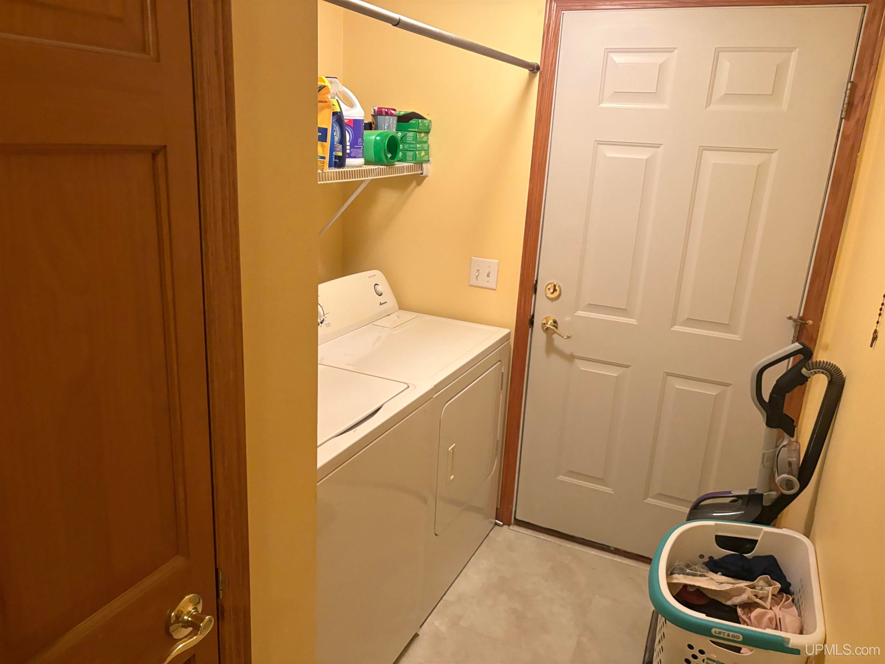 6614 P Road Gladstone, MI 49837 - Photo 17 of 21 Gallery Image 17