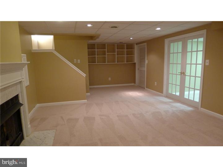 71 Amberfield Road Robbinsville, NJ 08691 - Photo 19 of 25 a open hall with a fireplace