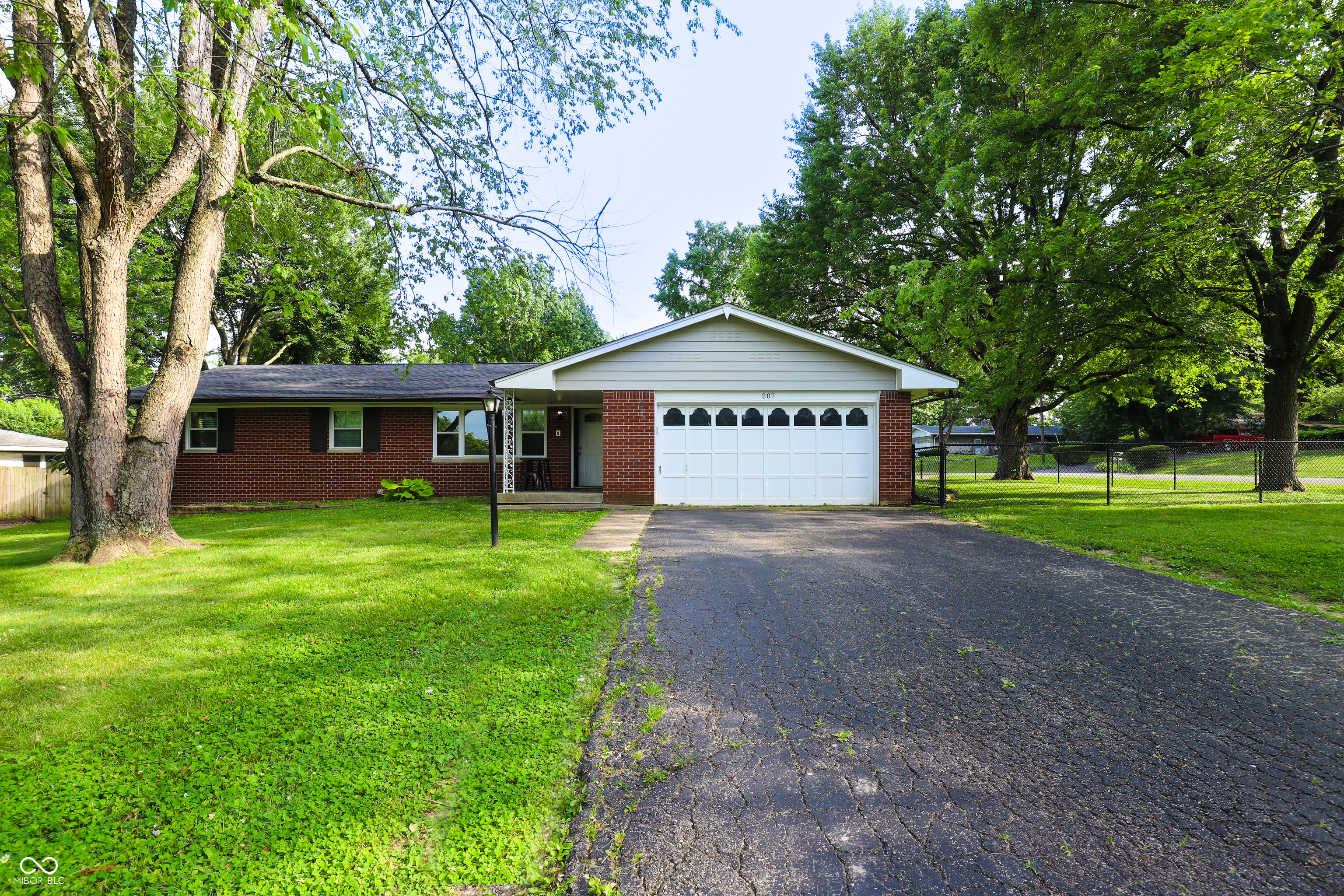 207 East Waterbury Road Indianapolis, IN 46227 - Photo 1 of 27 Gallery Image 1
