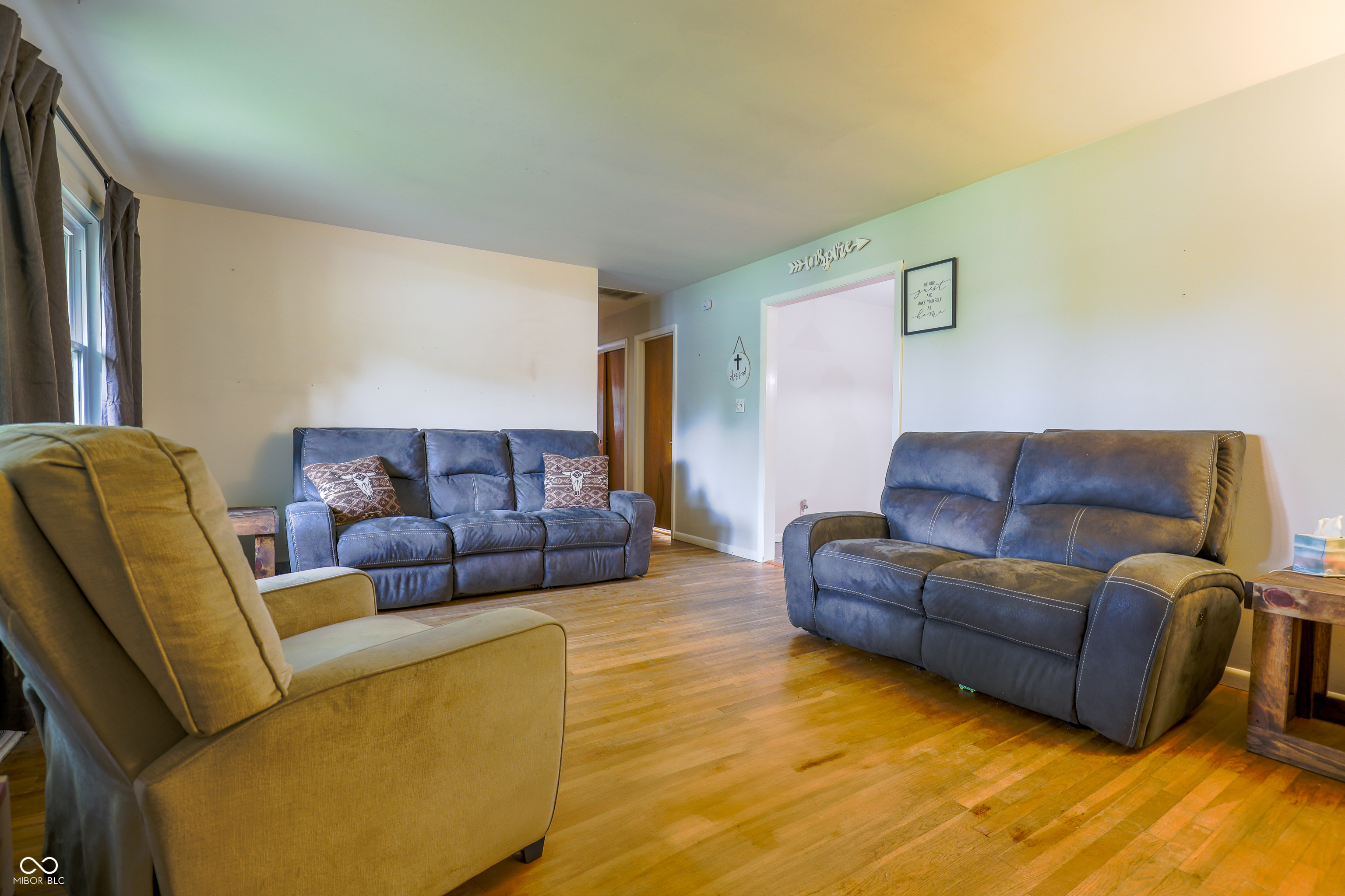 207 East Waterbury Road Indianapolis, IN 46227 - Photo 4 of 27 Gallery Image 4